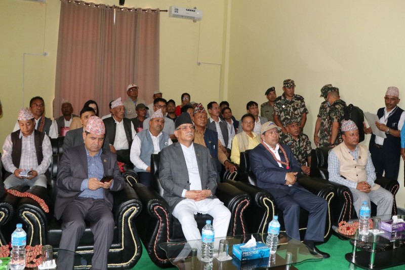 बाढीपहिरो प्रभावित क्षेत्रको जानकारी लिन प्रधानमन्त्री तुम्लिङ्टारमा